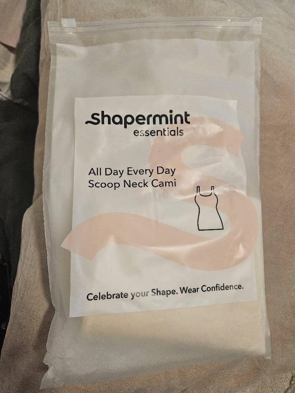 NWT Shapermint Essentials All Day Every Day Scoop Neck Cami - Size Small